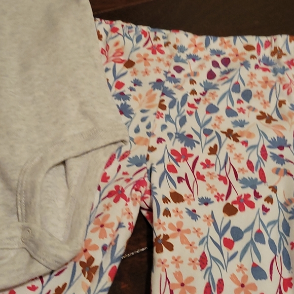 18M Matching Set - Picture 2 of 2